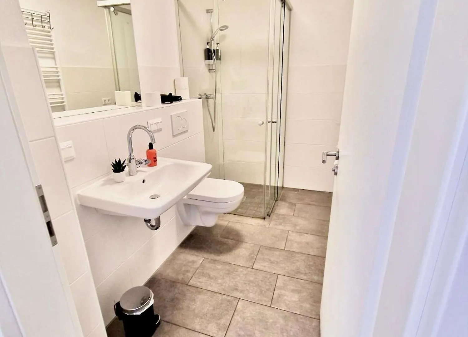 Zu Hause Auf Reisen - Direkt In Der Innenstadt Hannover 0*,  Germany